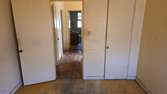 8218 S Yates Boulevard, Chicago, IL 60617