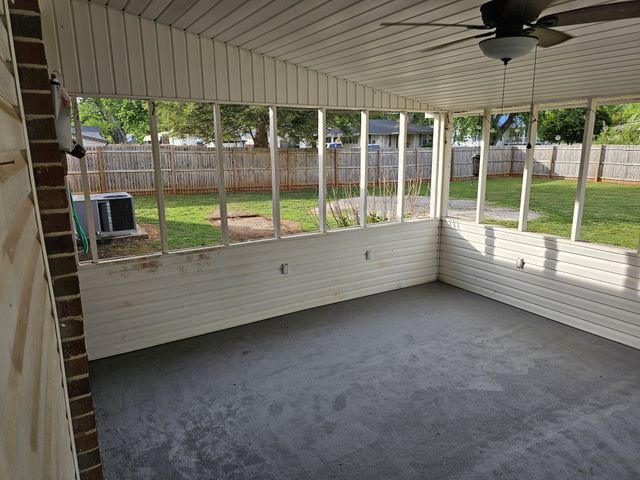 106 Willow St, N, Cowan, TN 37318