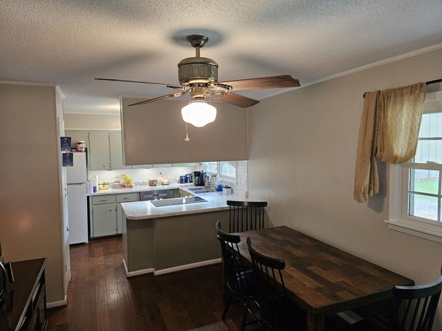 106 Willow St, N, Cowan, TN 37318