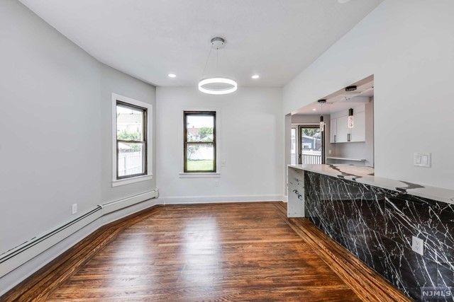 20 Voorhees Place, Ridgefield Park, NJ 07660