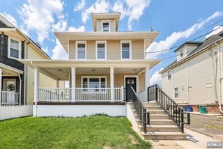 20 Voorhees Place, Ridgefield Park, NJ 07660