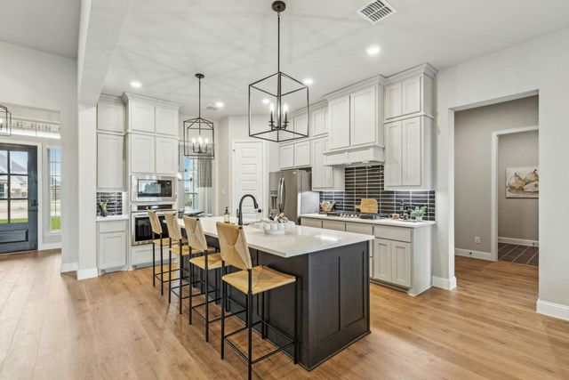 147 Hollingsworth Lane, Glenn Heights, TX 75154