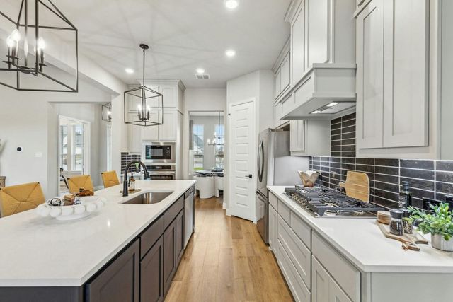 147 Hollingsworth Lane, Glenn Heights, TX 75154