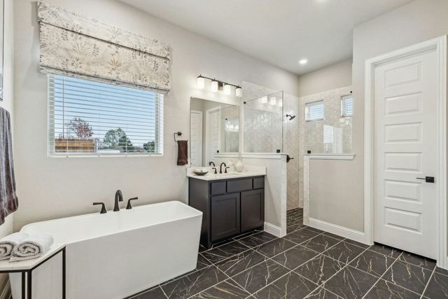 147 Hollingsworth Lane, Glenn Heights, TX 75154