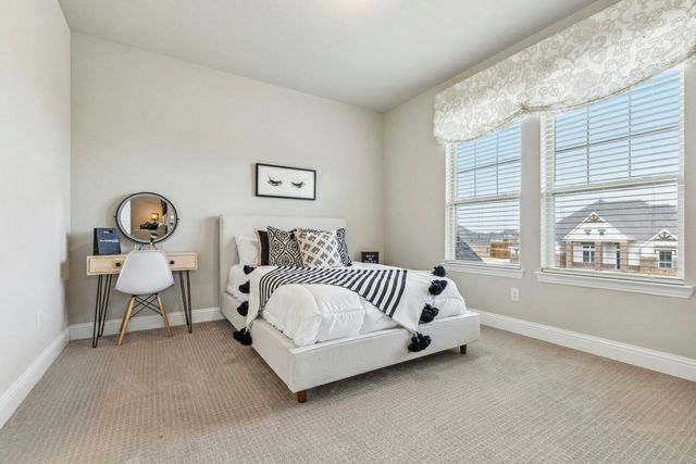 147 Hollingsworth Lane, Glenn Heights, TX 75154