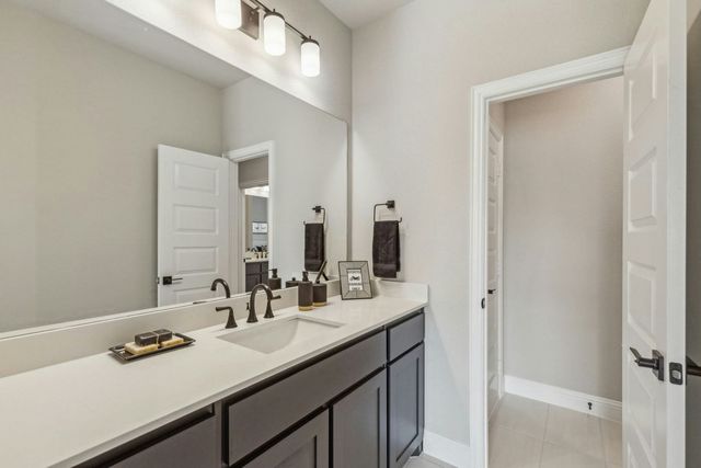 147 Hollingsworth Lane, Glenn Heights, TX 75154