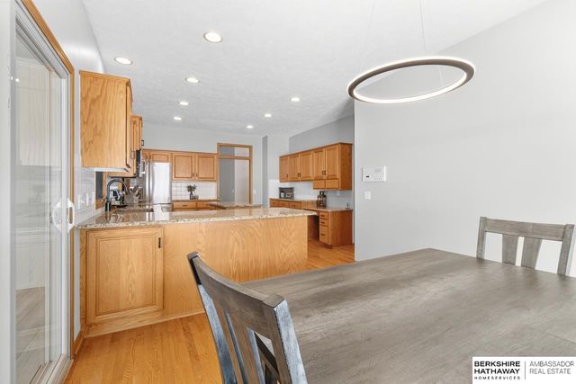 17102 Washington Street, Omaha, NE 68135