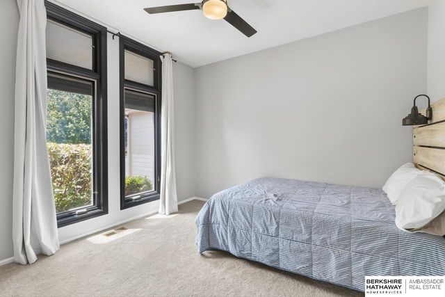 17102 Washington Street, Omaha, NE 68135