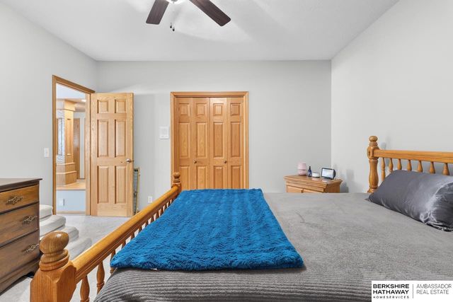 17102 Washington Street, Omaha, NE 68135