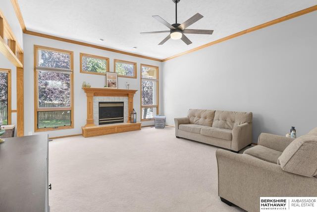 17102 Washington Street, Omaha, NE 68135