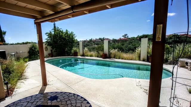 11543 N Eagle Peak Drive, Tucson, AZ 85737