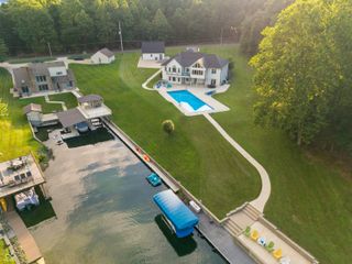 5181 S Poplar Drive, Columbus, IN 47201