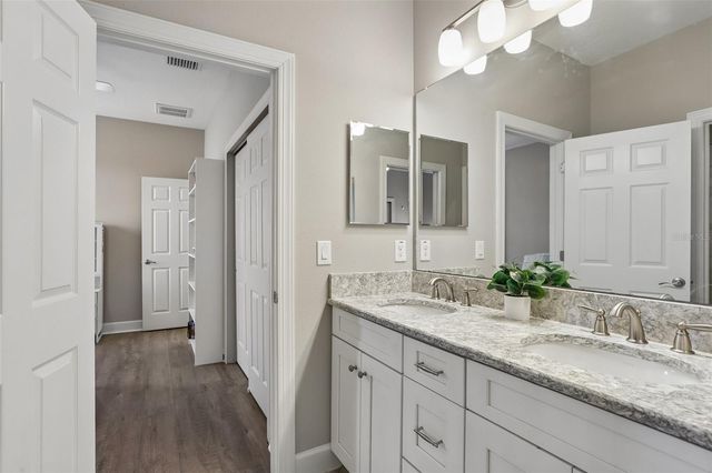 17539 BUCKINGHAM GARDEN DRIVE, Lithia, FL 33547