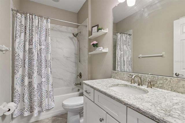17539 BUCKINGHAM GARDEN DRIVE, Lithia, FL 33547