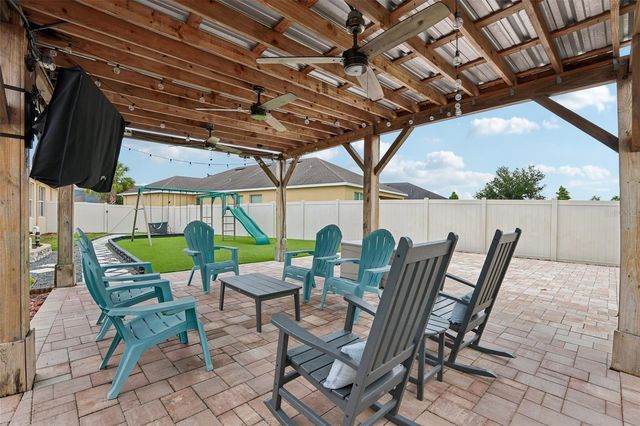 17539 BUCKINGHAM GARDEN DRIVE, Lithia, FL 33547