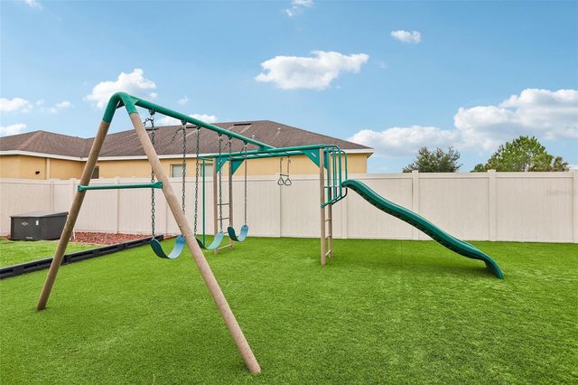 17539 BUCKINGHAM GARDEN DRIVE, Lithia, FL 33547
