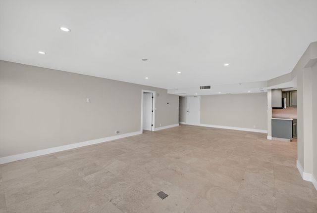 3200 Port Royale Drive N 1205, Fort Lauderdale, FL 33308
