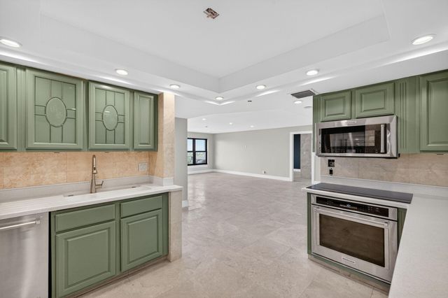 3200 Port Royale Drive N 1205, Fort Lauderdale, FL 33308