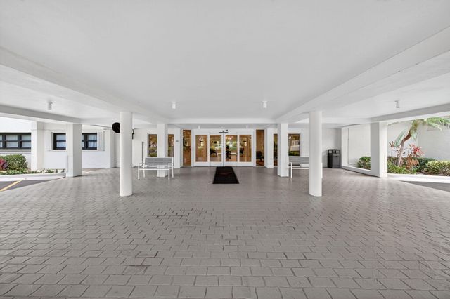 3200 Port Royale Drive N 1205, Fort Lauderdale, FL 33308