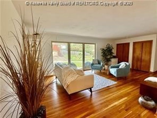 500 Spring Street, Ripley, WV 25271