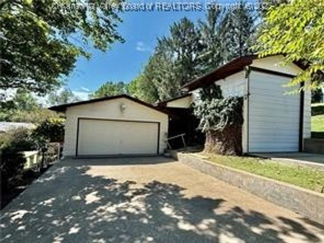 500 Spring Street, Ripley, WV 25271