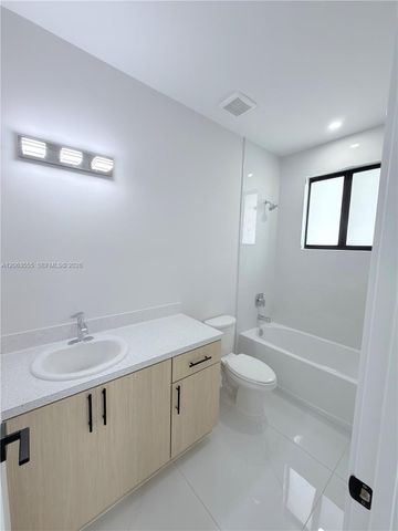 12368 SW 219th St, Miami, FL 33170