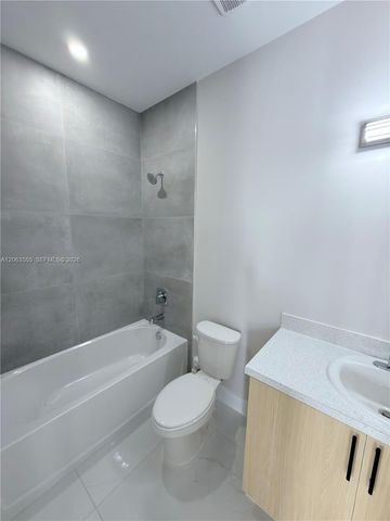 12368 SW 219th St, Miami, FL 33170