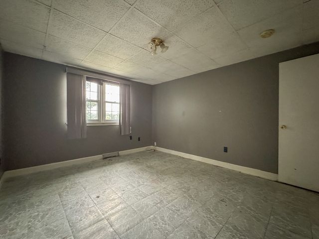 5 Quarry Ter, Peabody, MA 01960