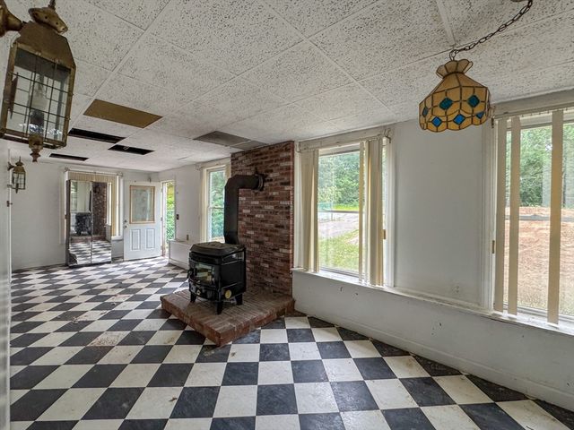5 Quarry Ter, Peabody, MA 01960