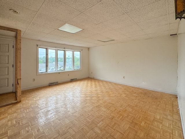 5 Quarry Ter, Peabody, MA 01960