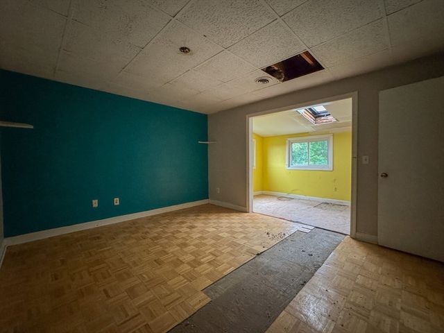 5 Quarry Ter, Peabody, MA 01960