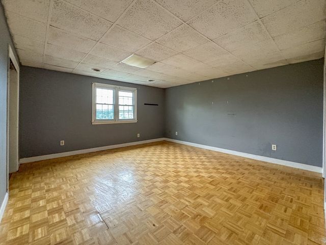 5 Quarry Ter, Peabody, MA 01960
