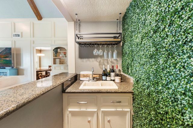 15619 Pebble Bend Drive, Houston, TX 77068