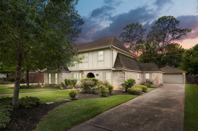 15619 Pebble Bend Drive, Houston, TX 77068