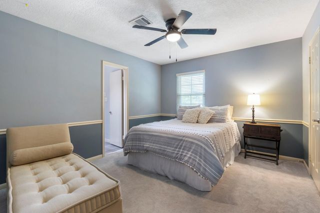 15619 Pebble Bend Drive, Houston, TX 77068