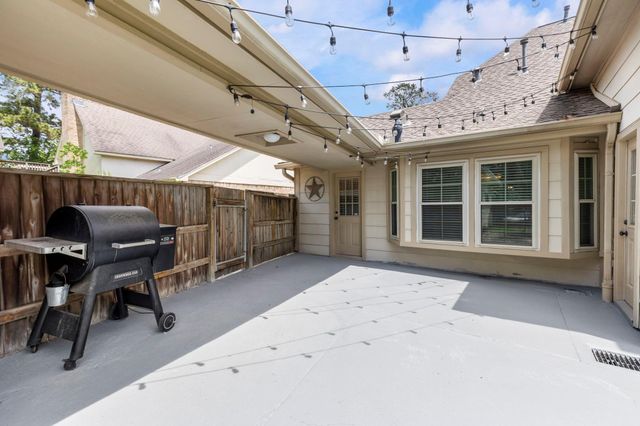 15619 Pebble Bend Drive, Houston, TX 77068