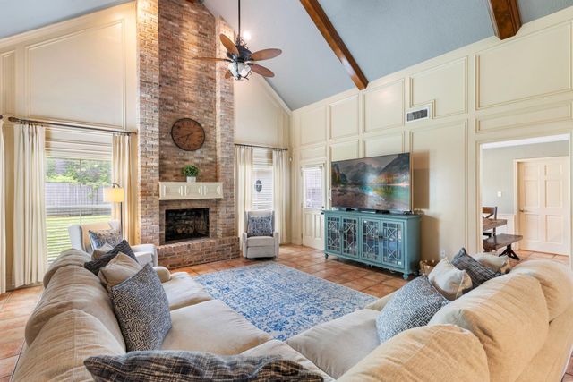 15619 Pebble Bend Drive, Houston, TX 77068