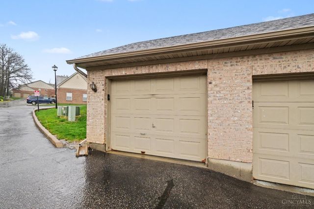 837 Neeb, Delhi Twp, OH 45233