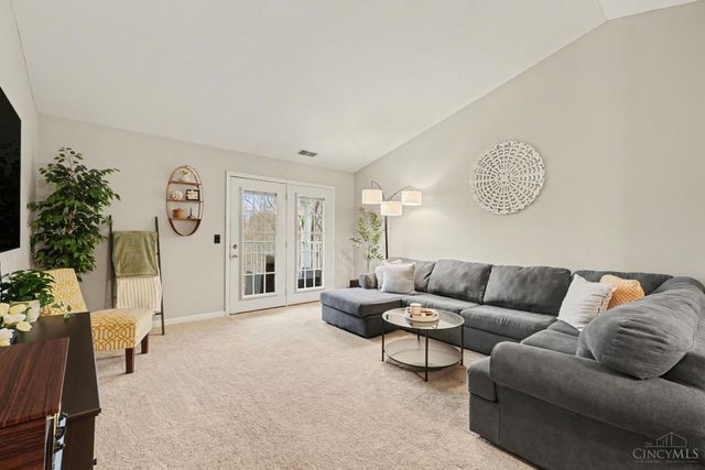 837 Neeb, Delhi Twp, OH 45233