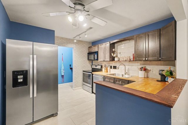 837 Neeb, Delhi Twp, OH 45233