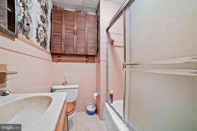 46 CENTRAL, Morrisville, PA 19067