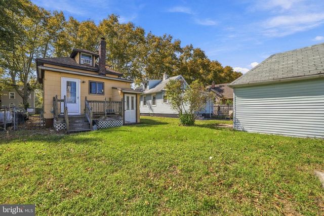 46 CENTRAL, Morrisville, PA 19067