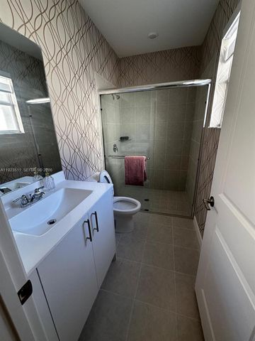 2288 SE 30th Street 1, Homestead, FL 33035