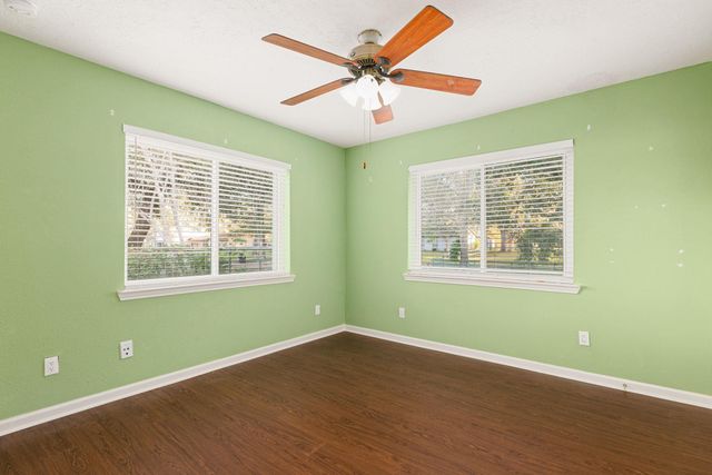 811 Strange Drive, Richmond, TX 77406