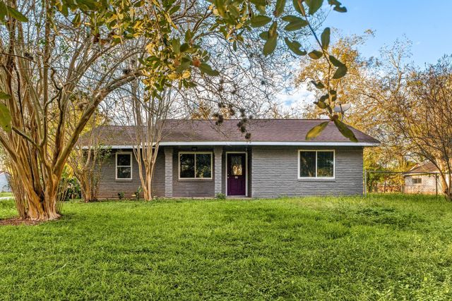 811 Strange Drive, Richmond, TX 77406