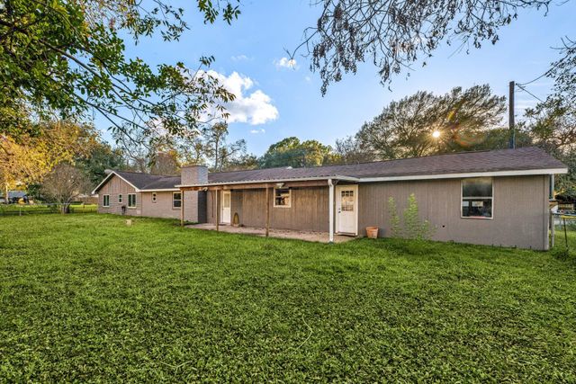 811 Strange Drive, Richmond, TX 77406