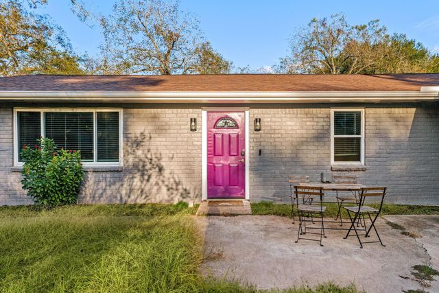 811 Strange Drive, Richmond, TX 77406