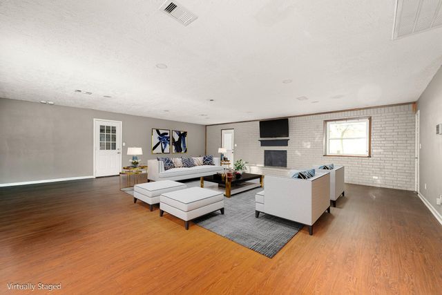 811 Strange Drive, Richmond, TX 77406