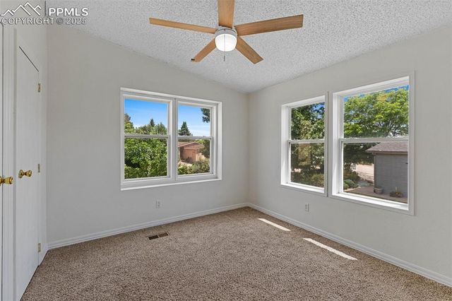 4006 Gray Fox Heights, Colorado Springs, CO 80922
