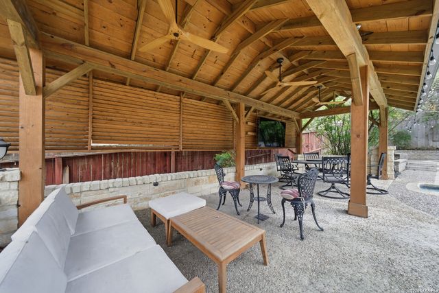 3511 Hunters Circle St, San Antonio, TX 78230